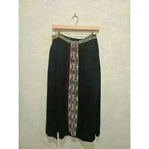 Earthbound maxi skirt sz M.